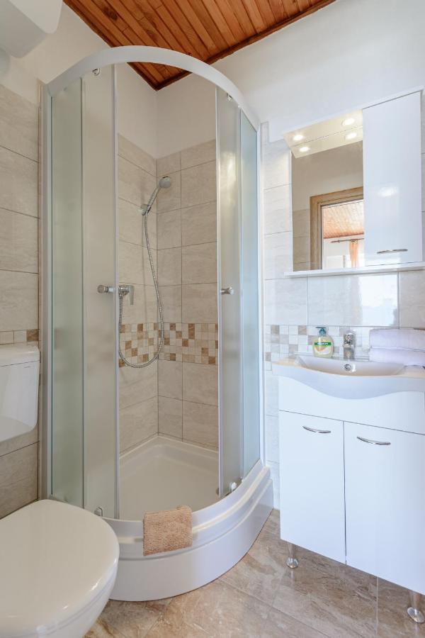 Rooms Sani Brela Exterior photo
